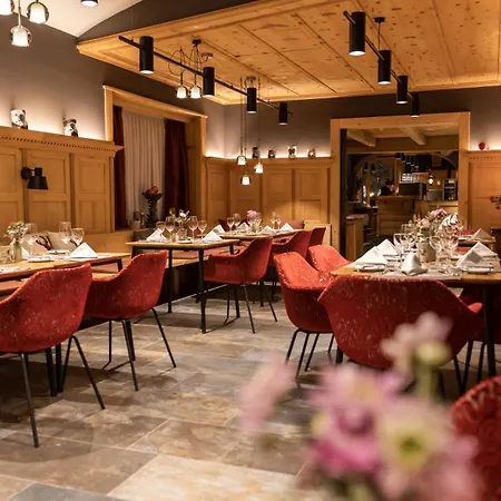 Hotel Parsenn 3*